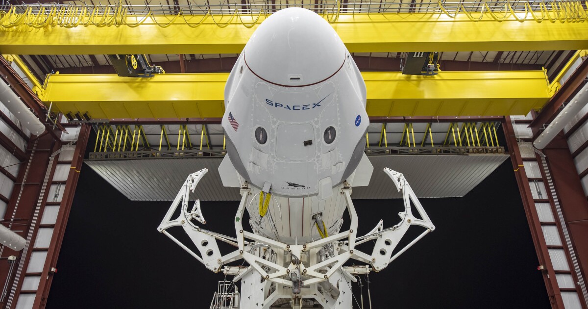 NASA lanza la primera misión de SpaceX